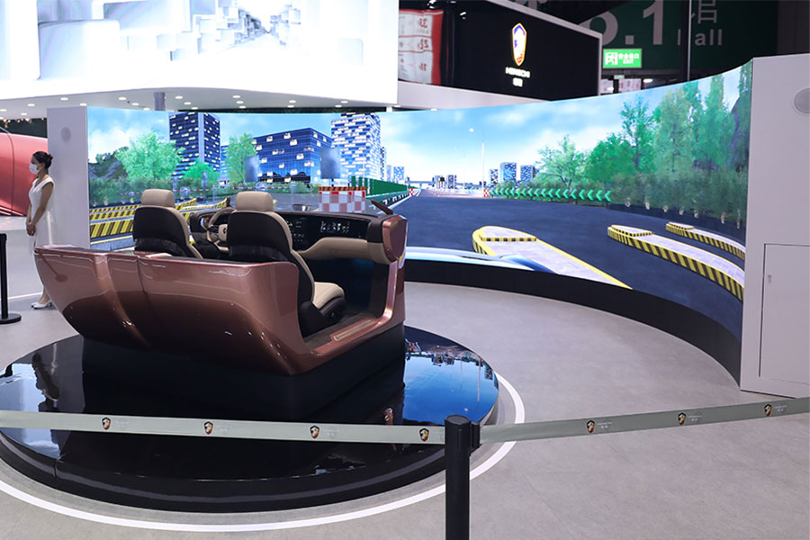 Intelligent driving experience tank of Hengchi